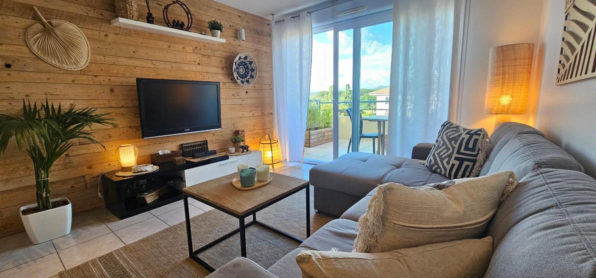 Appartement 2 Pieces Cosy Classe 3 Etoiles Climatise Frejus Exterior photo